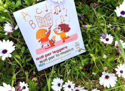 I calendari Nati per leggere e Nati per la musica in dono ai bambini di Dorgali​